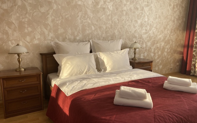 Spelaya Vishnya v Tsentre Goroda Apartment