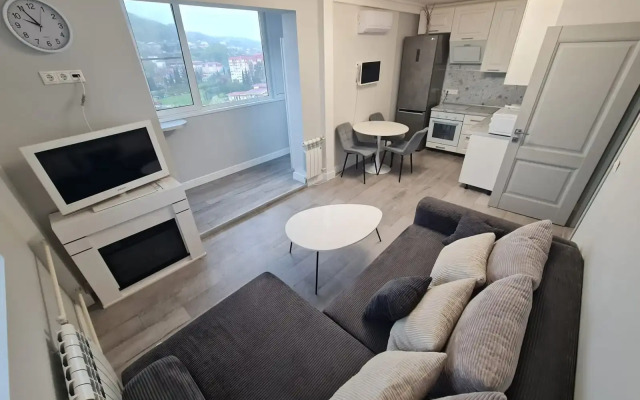 Trekhkomnatnaya Hudyakova 7 Flat