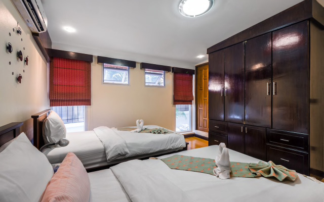 Spacious villa with private pool and parking Villa