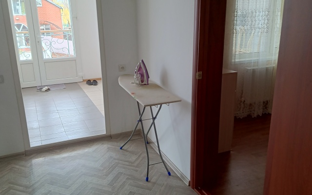 V Chastnom Sektore Furnished Rooms