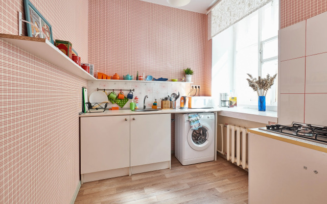 Prostornaya kvartira v tsentre u Tavricheskogo sada Flat