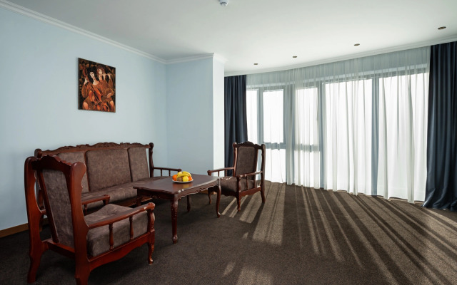 Ani Forest Hills Resort Hotel