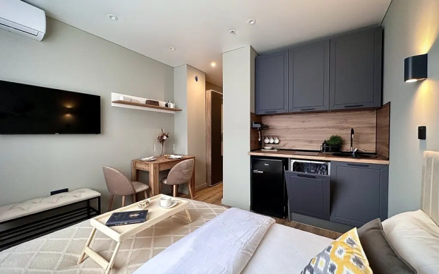 334 Leninskiy Pr 158 Apartments