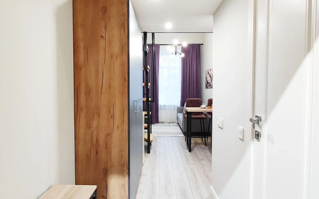 Studiya Na Dvoikh Na Baumanskoy Flat
