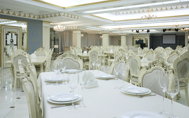 Интурист Конгресс-отель