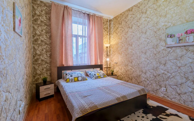 Квартира Бридж Апарт на Ефимова (Квартира  трёхкомнатная рядом с Юсуповским садом)