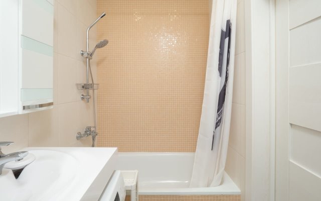 U Morya S Basseinom ZhK Solnechnyij apt47 Apartment
