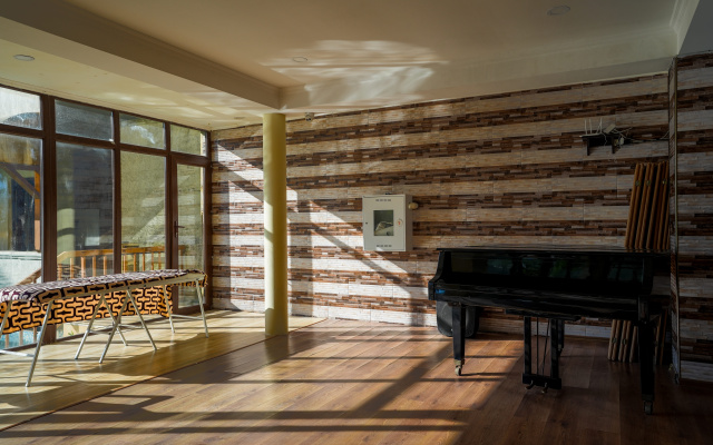 Курортный отель Keriya Hotel