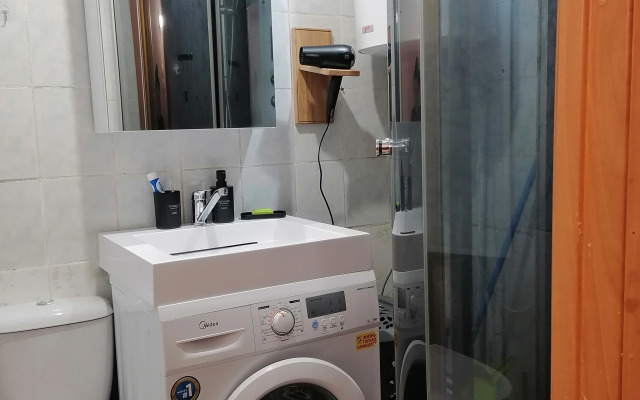 Prostornaya Kvartira V Tsentre Flat