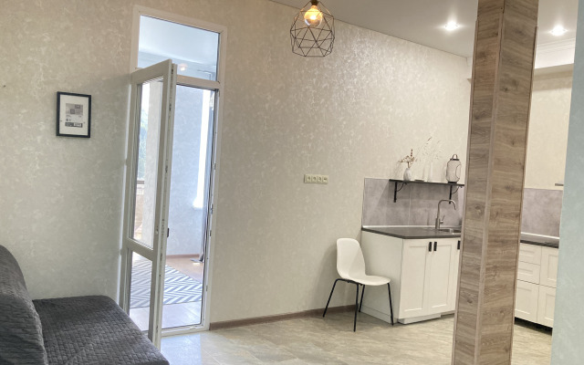 Yevrodvushka V Tsentre Dombaya Apartments