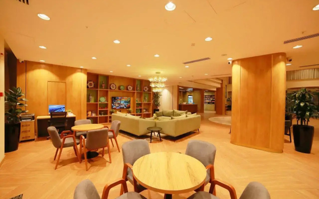 Отель Hilton Garden Inn Termez Airitom