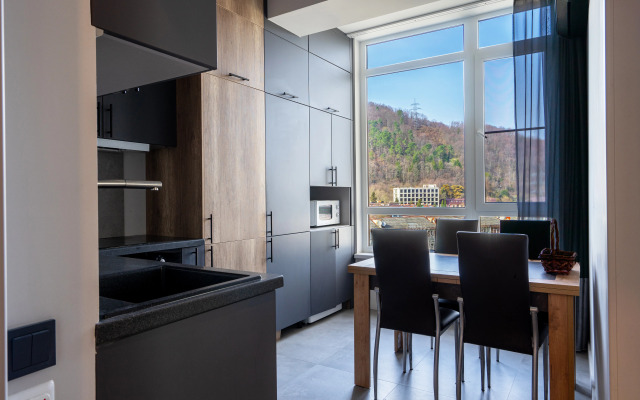 Dvukhkomnatnye U Morya, Zhk Kvatro Apartments