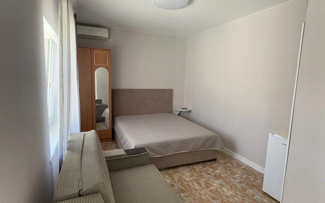 Taraktash Guest house