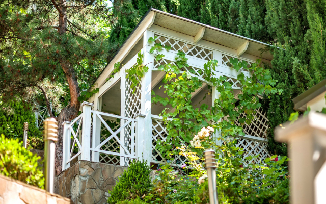 Bon Maison  Boutique Hotel