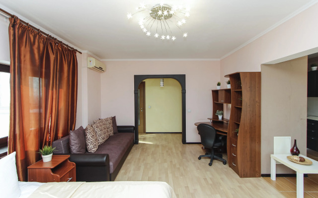 Апартаменты с гостиной и кухонной зоной