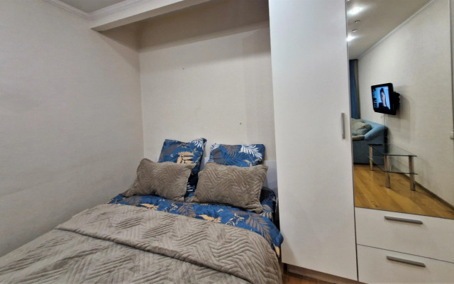 Bolshaya Svetlaya Na Kolpakova Flat
