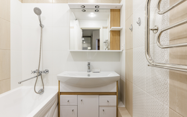 Na Frunze 15 Flat
