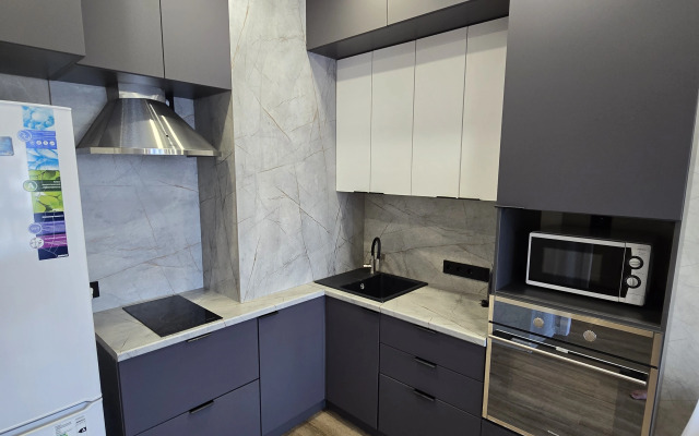 Kemkomfort na b-r Stroiteley 60k3 na 15 etazhe Apartments