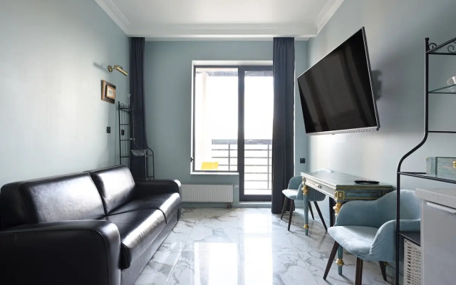 1912 U Gornogo Instituta Flat