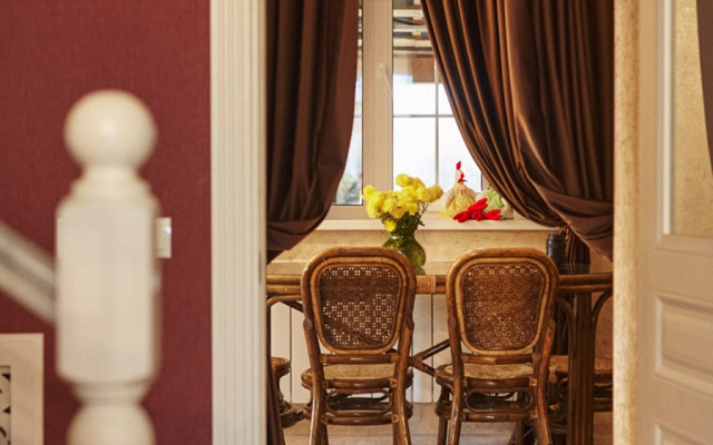 Частный дом Уютный светлый  дом в окружении природы