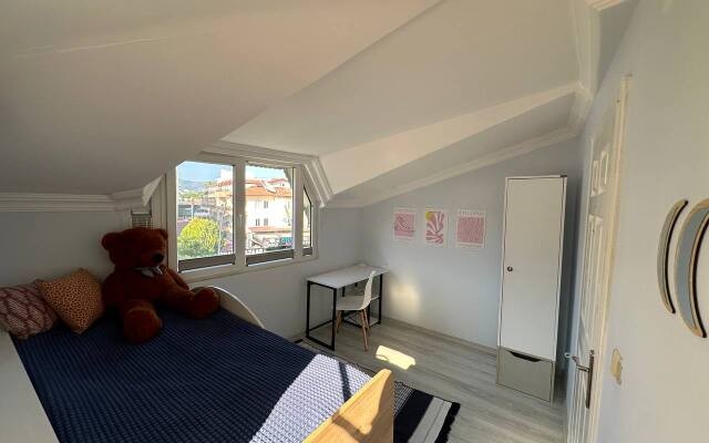 Bolshaya ryadom s Morem Flat