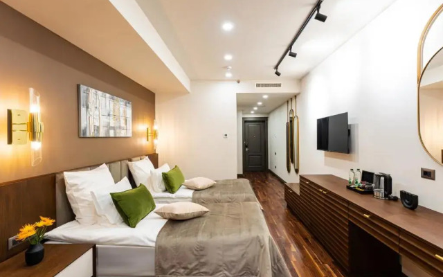 Hotel Metropol Club House