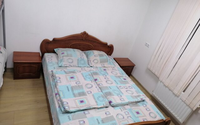 Komnatyi Na Tsne Guest house