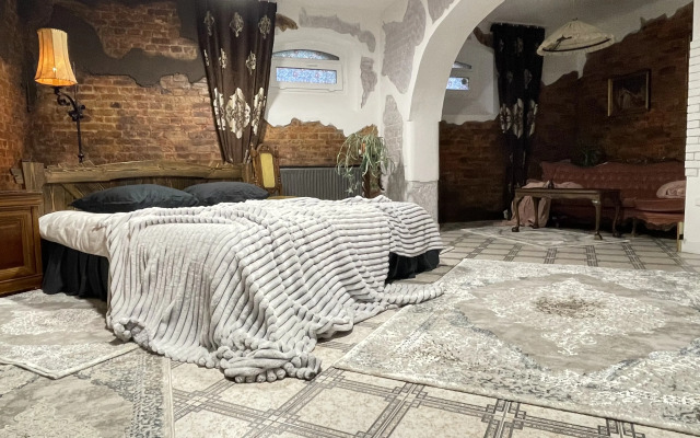 Unikalnaya Vintazhnaya 250 кв. м. Flat