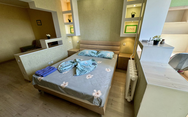 Na Ulitse Normandiya-Neman 74 Flat
