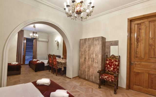 Vedzisi Garden Hotel