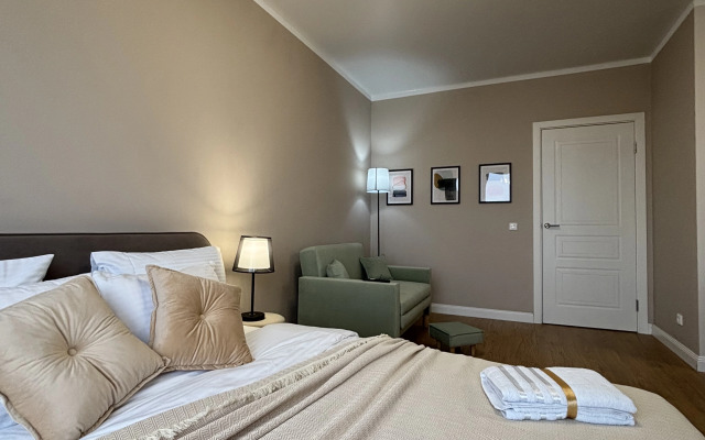 Uyutnaya S Novoy Mebelyyu I Tekhnikoy Flat