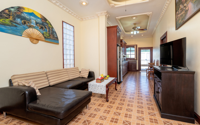 Spacious 3BR Family Villa with Private Pool Villa