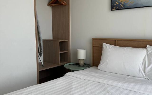 Sky Park Isi Apartments