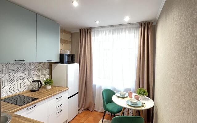 Tikhiy uyut v tsentre Flat