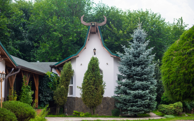 Okhotnichiy Club