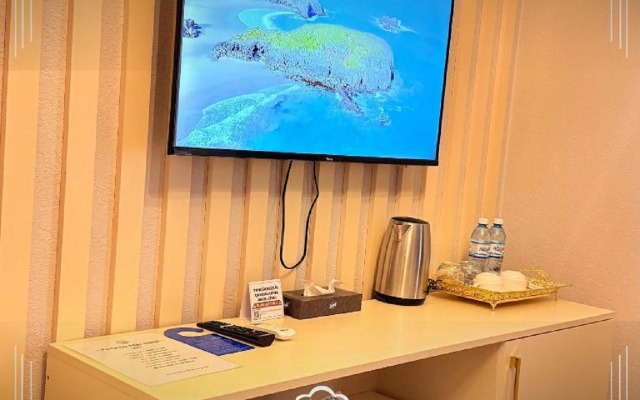 Perla De Mar Inn Hotel