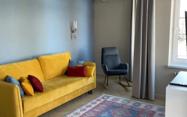 Na Pervoy Linii Baltiyskogo Morya Flat