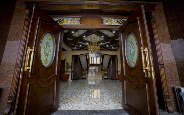 Edem Plaza Hotel