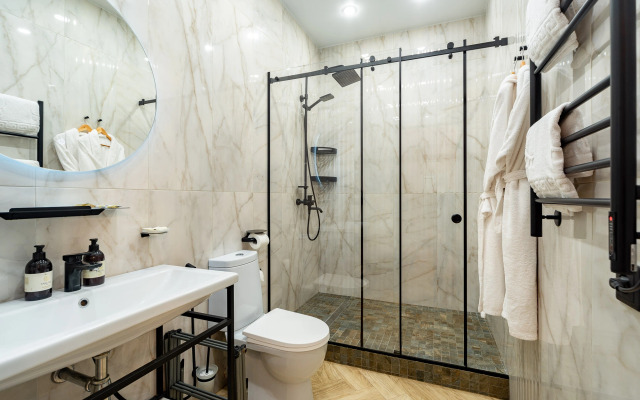 Квартира Евро-двухкомнатная с видом на Столярный переулок №4