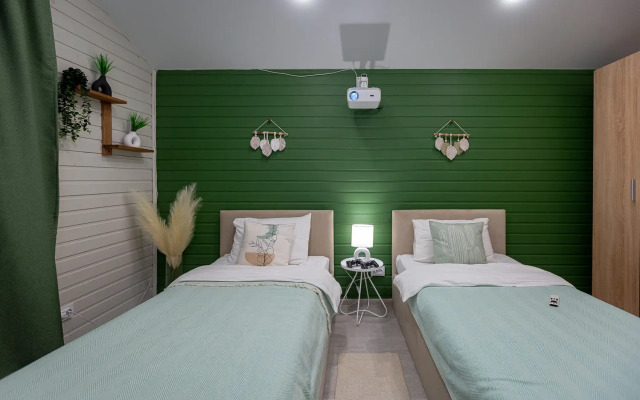 Point 382 Olivkovyj Guest House