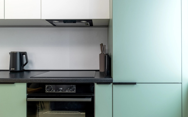 Na prospekte Geroyev Donbassa 11 Flat