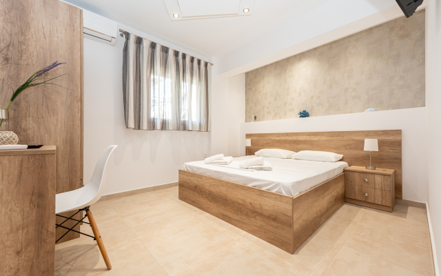 Milonas House Apartments