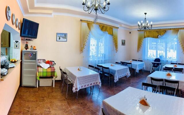 Kapriz Hotel