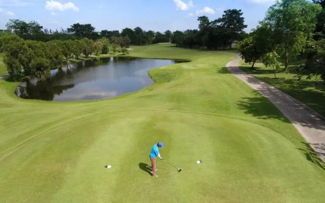 Tinidee Hotel Bangkok Golf Club