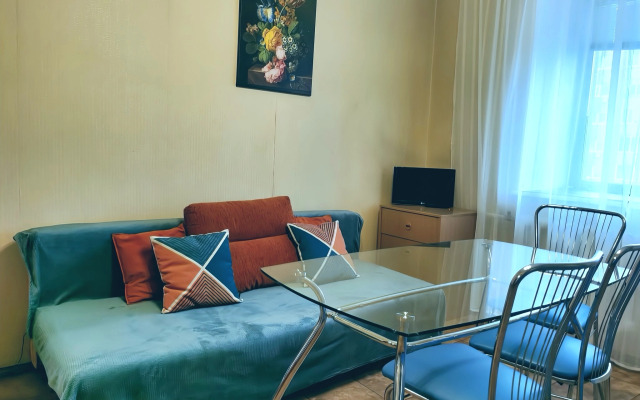 Квартира в деловом центре Тюмени на 50 лет Октября