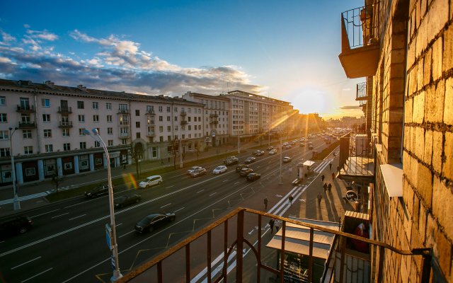 Studiya ryadom s Parkom Chelyuskintsev Apartments