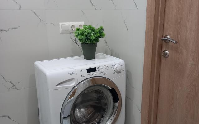 Stilnaya Kvartira Na Dimitrova Apartments
