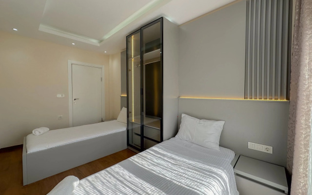 Апарт-отель Flower City Suits