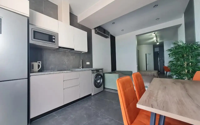 VIP Krasivye Glazki Flat