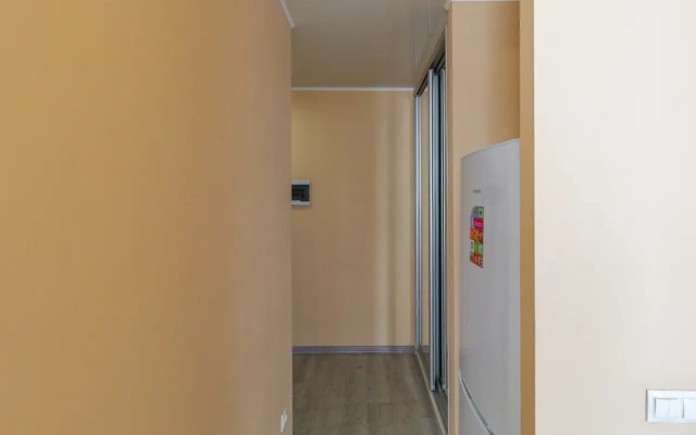 U Transportnoy Akademii Flat